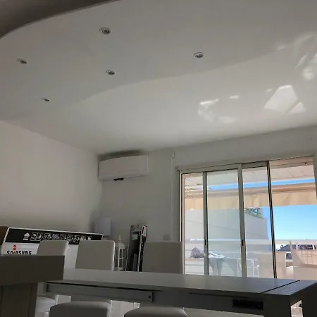 Daire Charming D' Este With A Rooftop Pool By Weekome Antibes